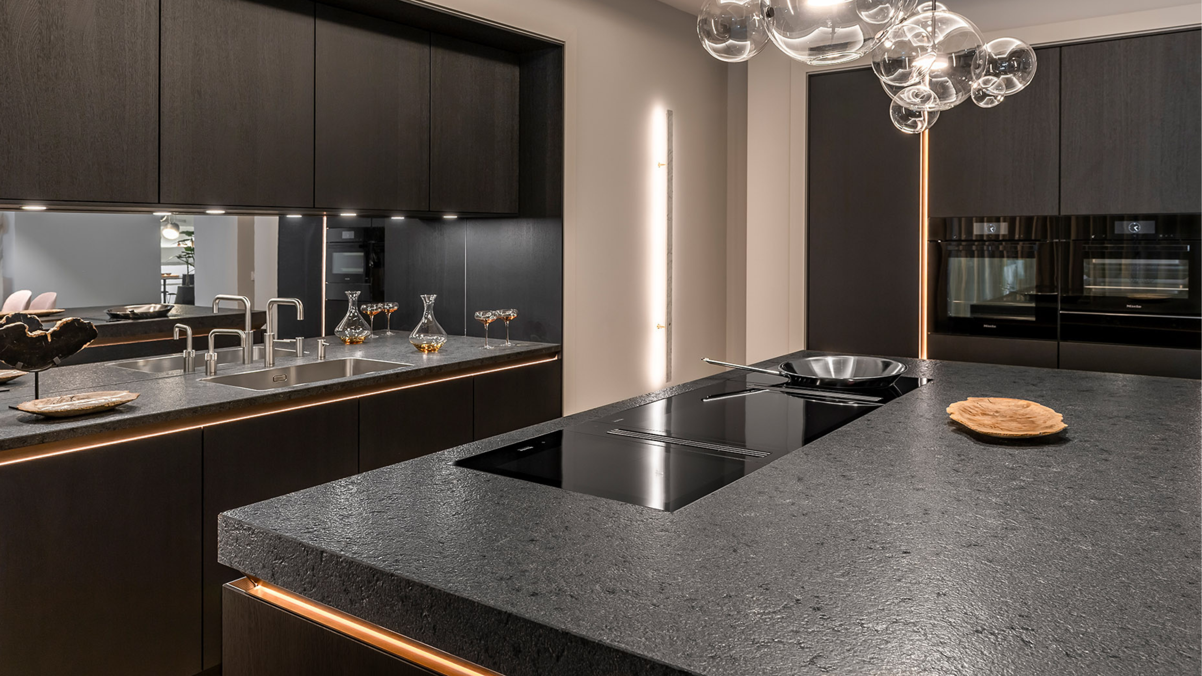 SieMatic Classic keuken zwart hout werkblad