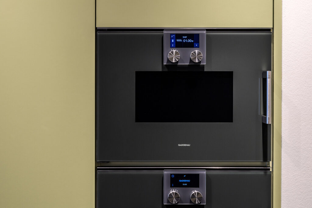 Pronorm Y-Line groene keuken Gaggenau