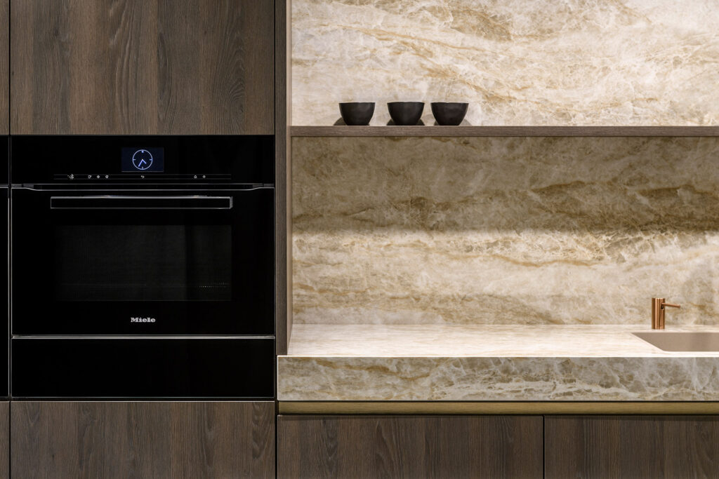 Miele apparatuur X-Line keuken donker