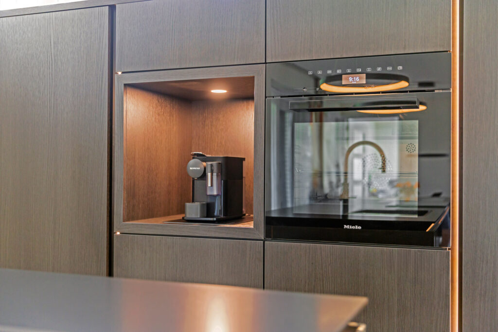 Familie van de Ven kastenwand