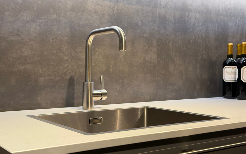 Showroomkeuken B18 Goergen Stein