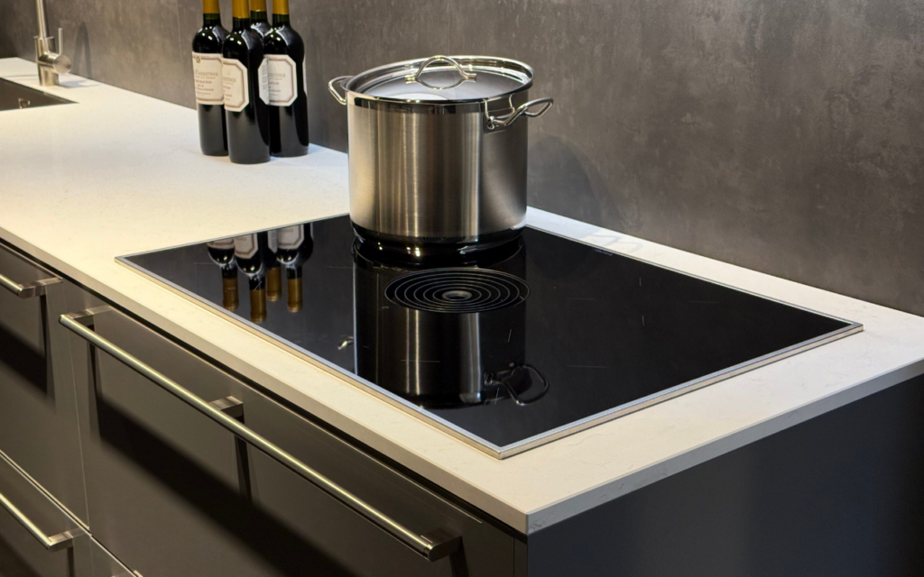 Showroomkeuken B18 Goergen Stein